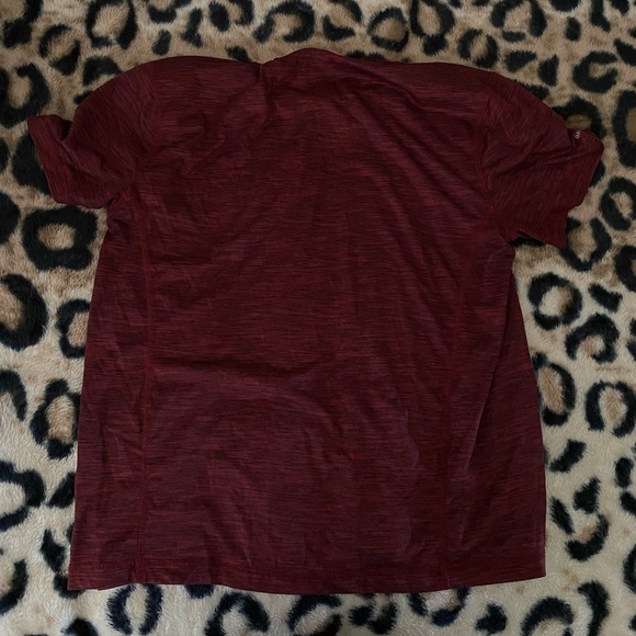 Men’s Maroon Dri Fit Shirt Size XL - Picture 3 of 5